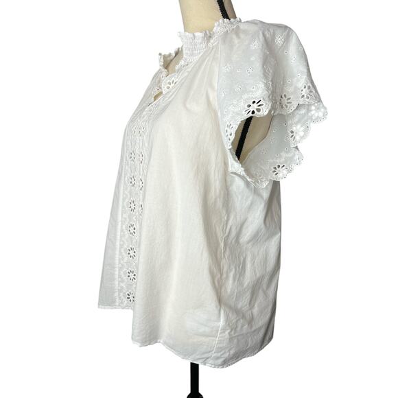 Jean Pascale Women's Blouse in White w/Embroidery Eyelet and Short Sleeve Size M - Picture 3 of 7